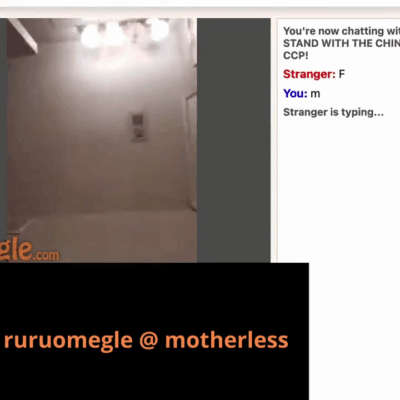 omegle – 20yr old play with brush (sound)