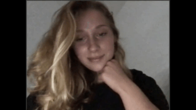 Omegle: slut takes her dildo hard