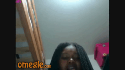 [Omegle/MFY] Busty Ebony Bating /w Hairbrush