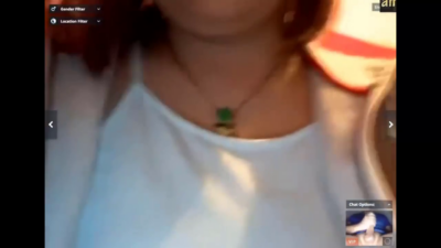 Big Booty Babe Deepthroats Her Fingers