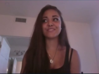 Hottie Cums On Skype