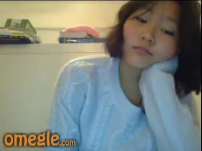 [Omegle] Asian flahes tits