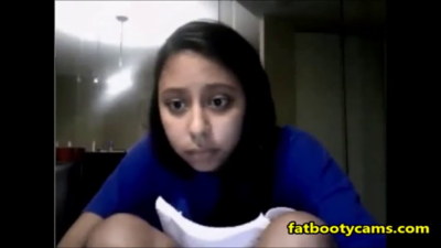 [Omegle] Latina undresses and bates